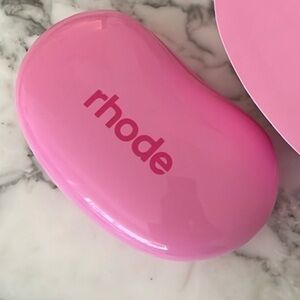 LOOKING FOR RHODE JELLY BEAN POUCH just the pouch!!